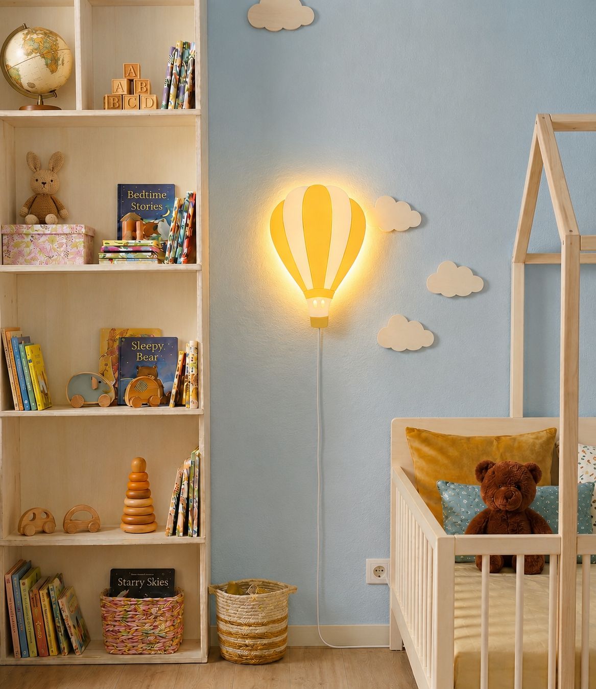 Modern Hot Air Balloon LED Wall Lamp – Wooden Kids Room Night Light with Soft Warm Glow & Star Decor